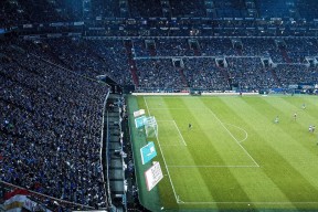 江苏体彩|电讯报独家披露，辛普森-普西体检进行中 租借科隆即将成行