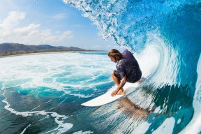 【江苏体彩网】曼联教练席风波再起，阿莫林屡生去意，拉爵酒局温情化解；索尔斯克亚高情商赢取管理层心