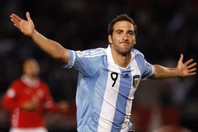 江苏体彩：湖人主场迎战雄鹿，ESPN预测57.2%胜率凸显主队优势