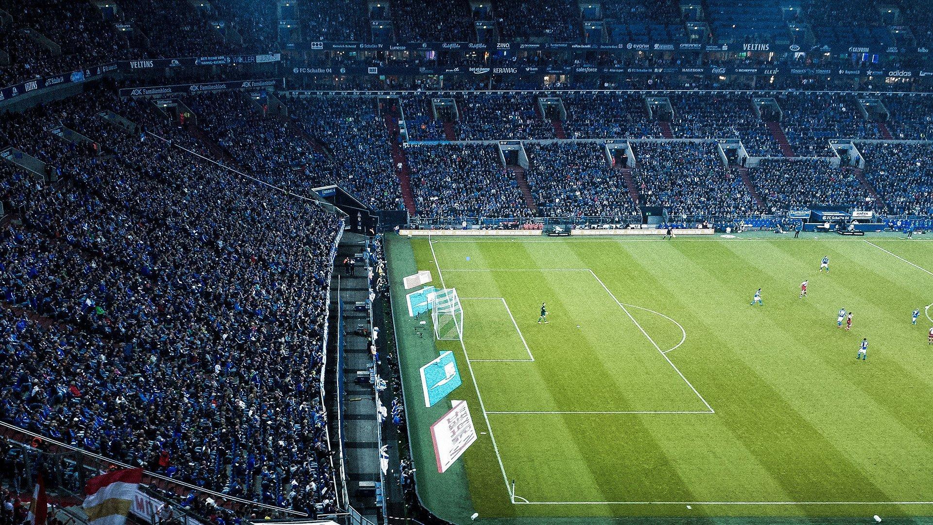 德甲赛季中段盘点,沃尔夫斯堡低迷不振,圣保利异军突起