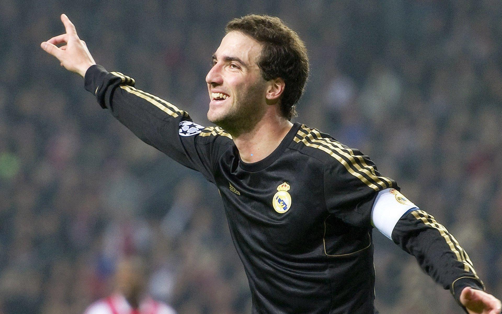 迪马济奥曝瓦林契奇转会费1800万欧元 卢卡引发米兰罗马争夺战